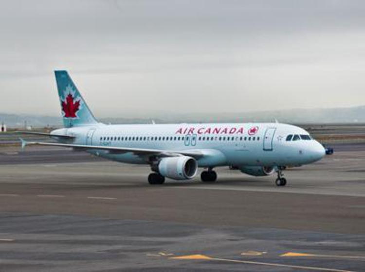 Un Airbus A320 dell'Air Canada (da Wikipedia)