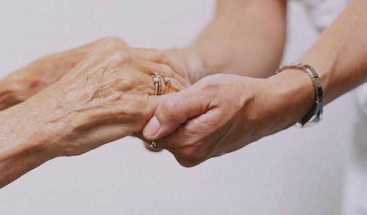 Salute: da 57 a 98 anni, modello welfare ad hoc per 4.500 'anziani Ferrero'