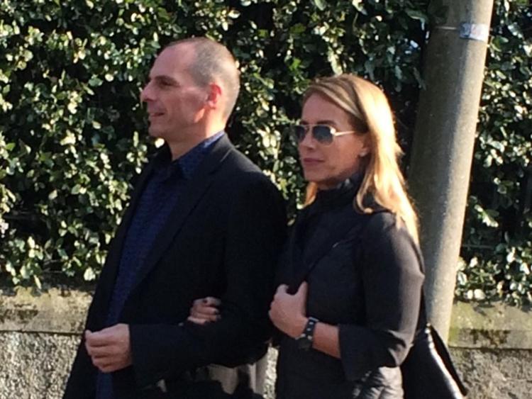 Yanis Varoufakis con la moglie