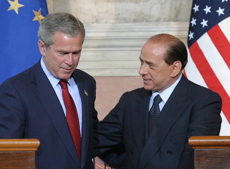 George Bush e Silvio Berlusconi  (Infophoto) - PRISMA