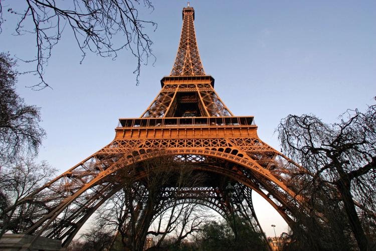 La Torre Eiffel (Foto Infophoto)