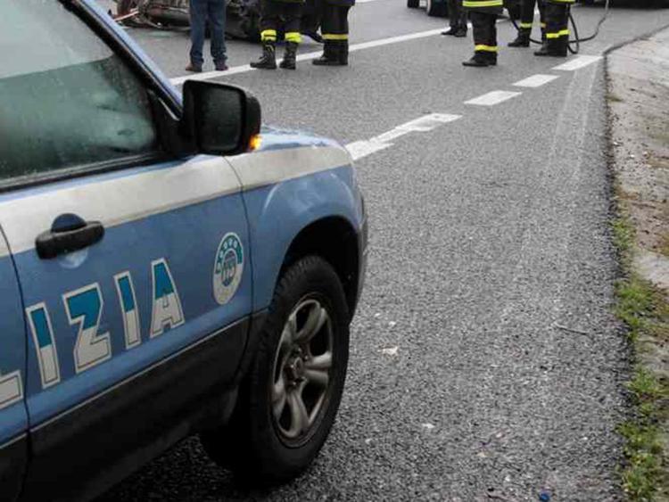 Milano: in tre tentano rapina in banca, polizia spara e li ferma