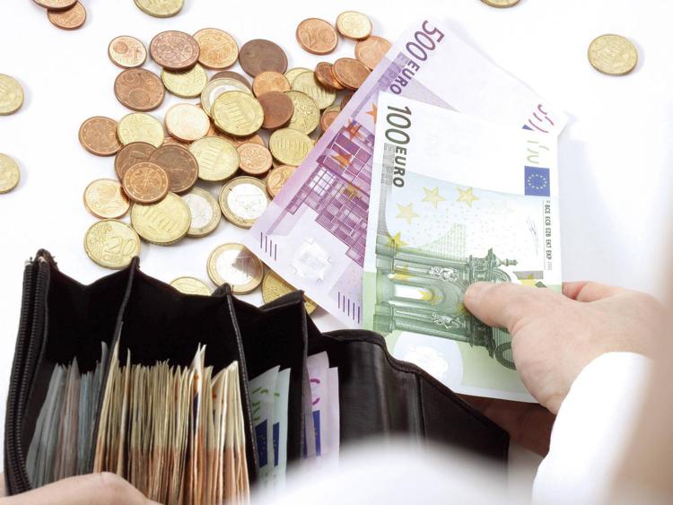 L'EURO E LA CRISI ECONOMICA DELL'UNIONE EUROPEA. FOTO CREATIV STUDIO HEINEMANN/WESTEND61/INFOPHOTO  - INFOPHOTO
