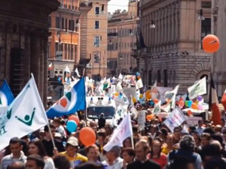 Roma: più di 40mila alla 'Marcia per la Vita'