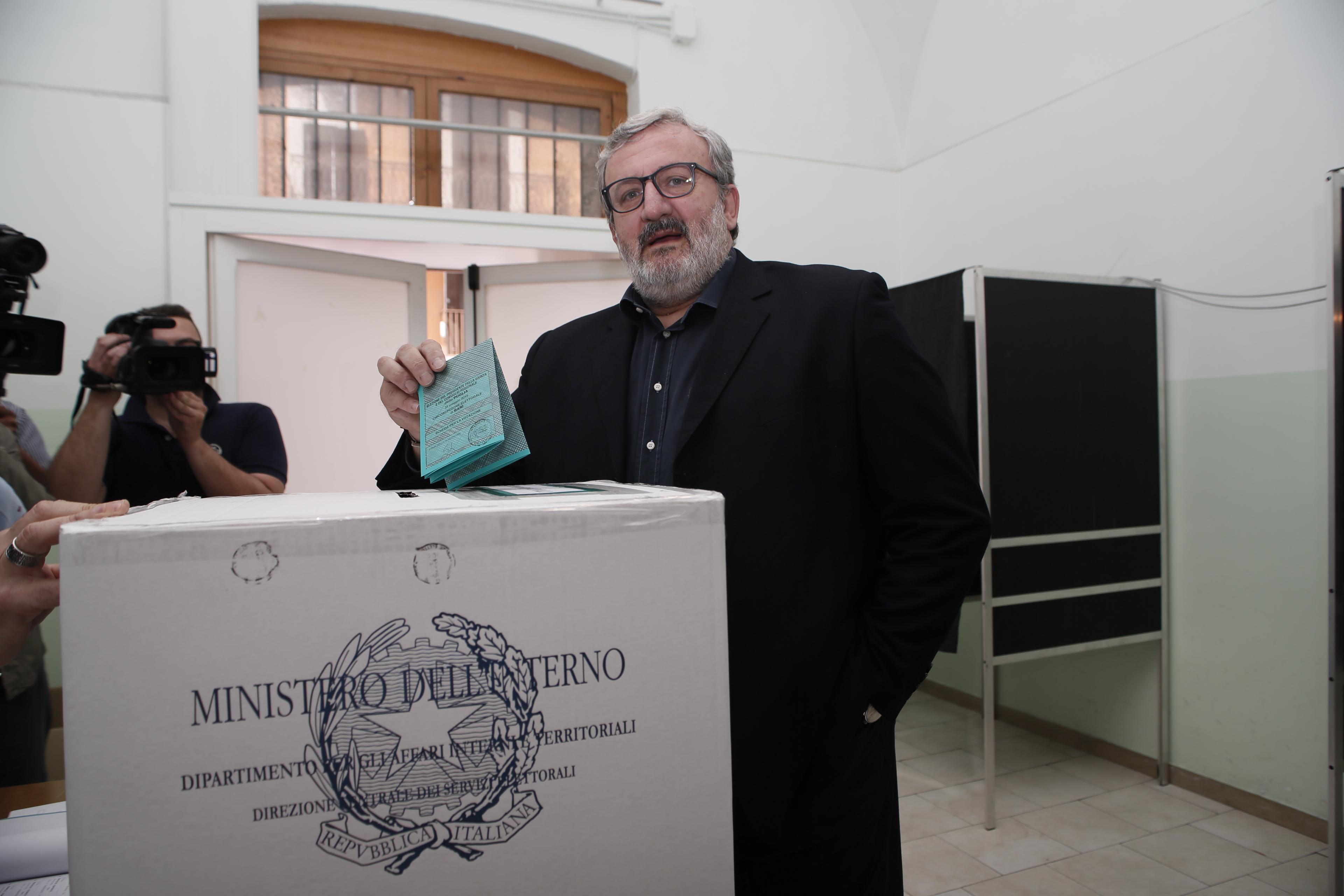 L'ex sindaco di Bari, attuale candidato del centrosinistra alla Presidenza della Regione Puglia, Michele Emiliano