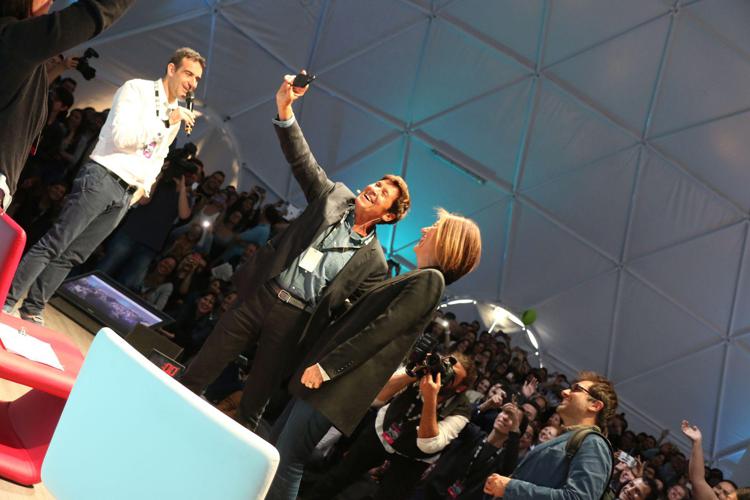 Musica: bagno di folla per Gianni Morandi al Wired Next Fest Milano