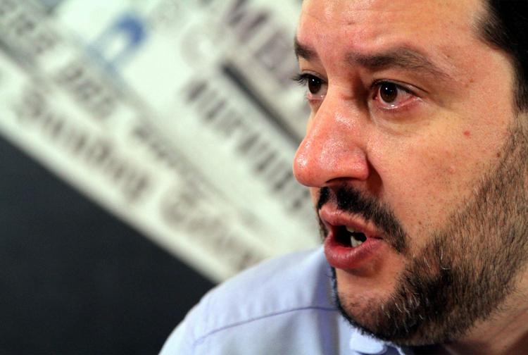 Migranti: Salvini, più regole o sarà il caos