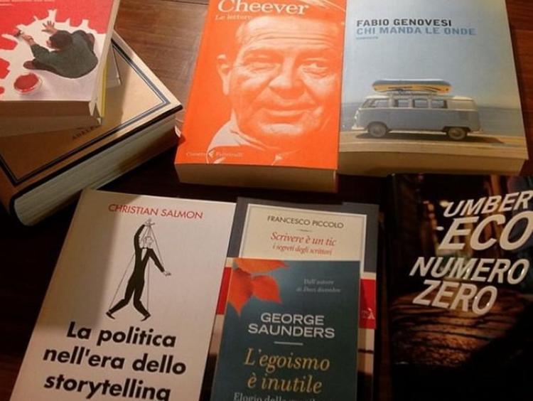 Alcuni dei libri acquistati da Matteo Renzi