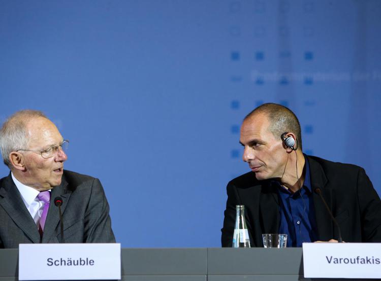 Wolfgang Schaeuble e Yanis Varoufakis (Foto Infophoto) - INFOPHOTO