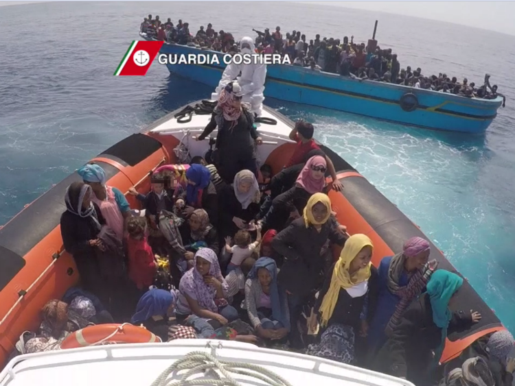 Onu: sos da altri 1500 migranti al largo della Libia