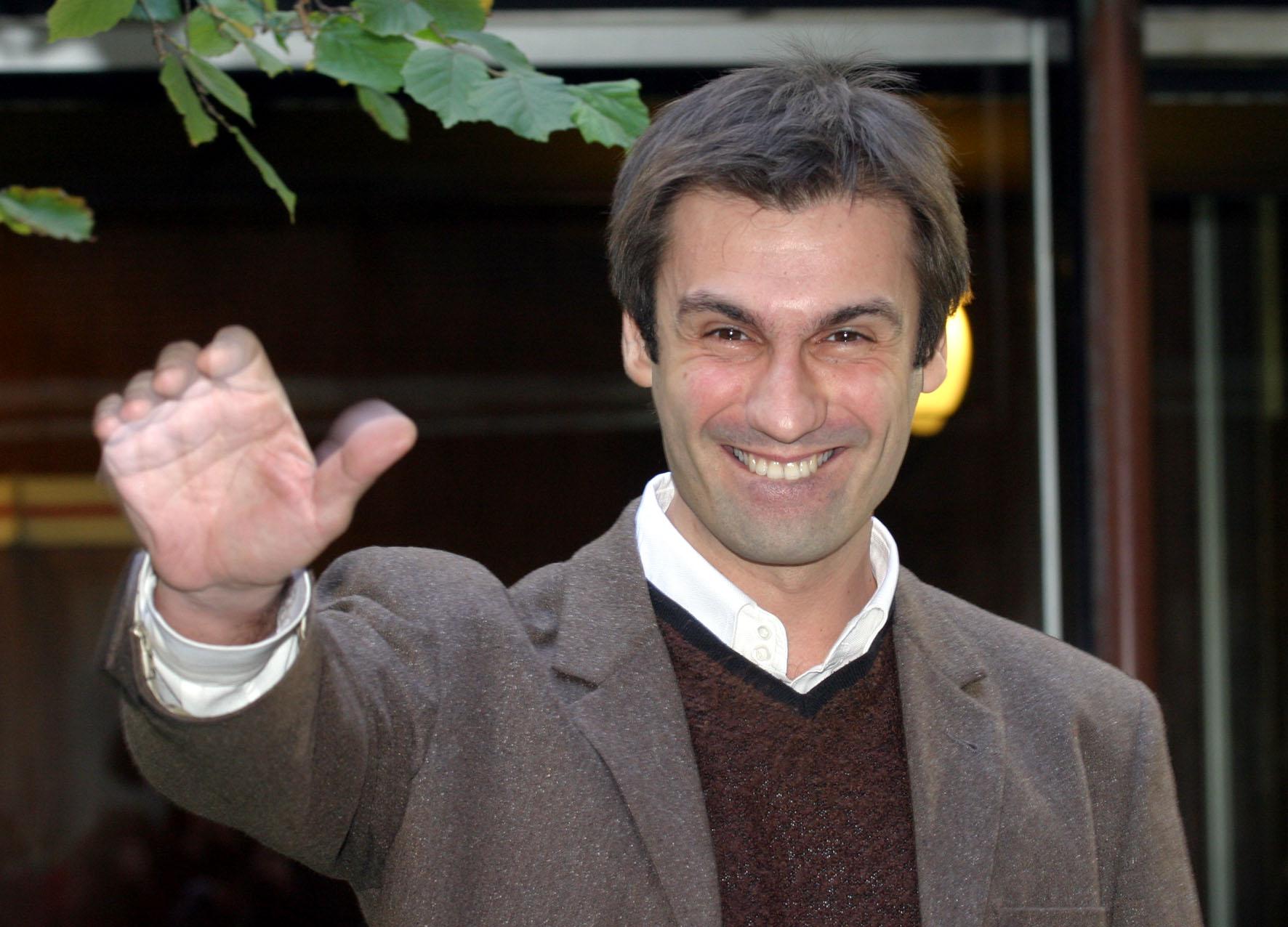 Fabrizio Gifuni alla presentazione del film tv 'La meglio gioventù' andato in onda su Rai1 a dicembre 2003 (foto Infophoto)