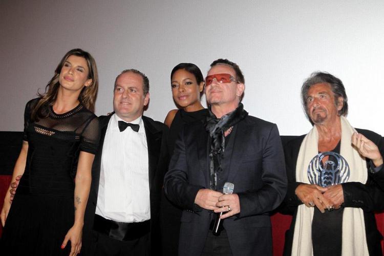 Pascal Vicedomini con Elisabetta Canalis, Bono Vox ed Al Pacino
