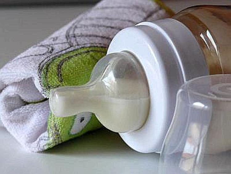 Salute: rischio epatite e Hiv da latte materno venduto sul web