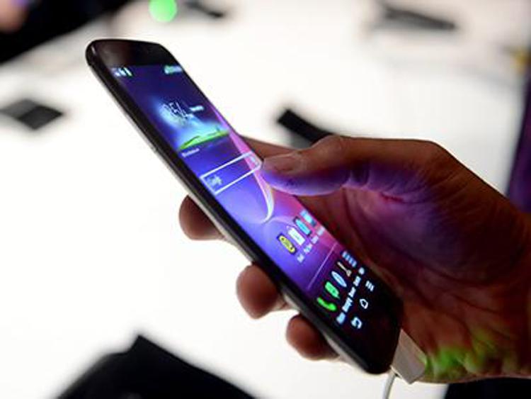 Uno smartphone con sistema operativo Android (Infophoto) - INFOPHOTO