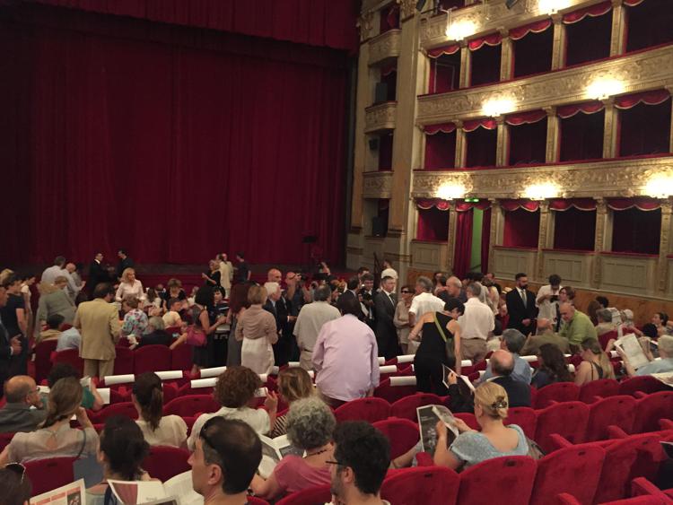 Il teatro Argentina (foto Adnkronos) 