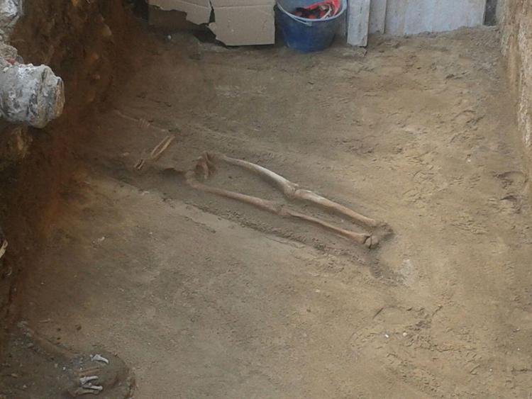 Bari: lavori ristrutturazione teatro Piccinni, trovate ossa umane