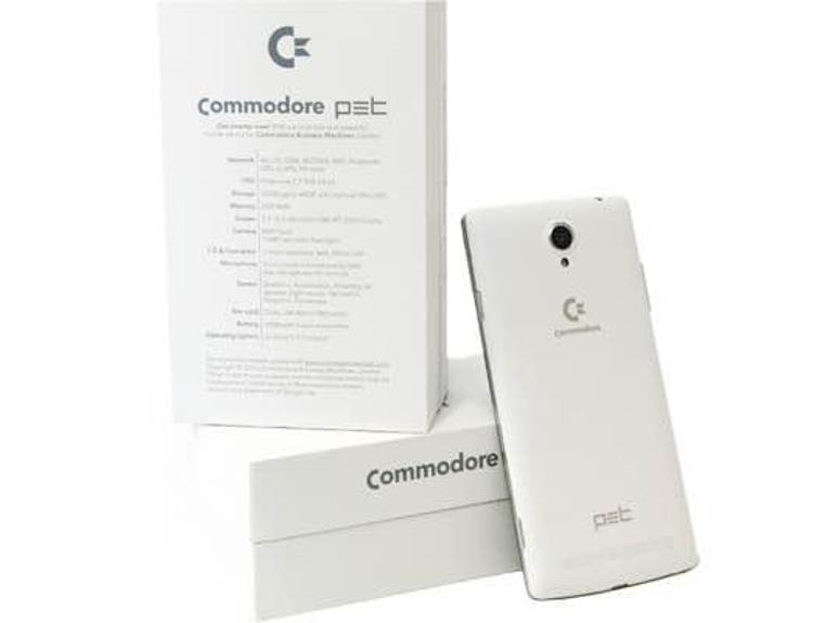 Ict: amarcord 3.0, esce oggi lo smartphone firmato Commodore
