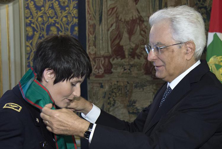 Il presidente Sergio Mattarella con Samantha Cristoforetti (Foto Quirinale)