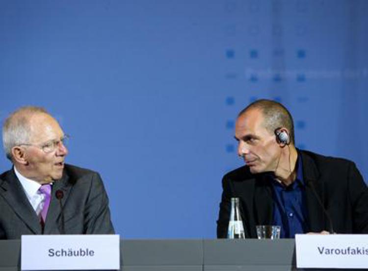 Schaeuble e Varoufakis (Infophoto) - INFOPHOTO