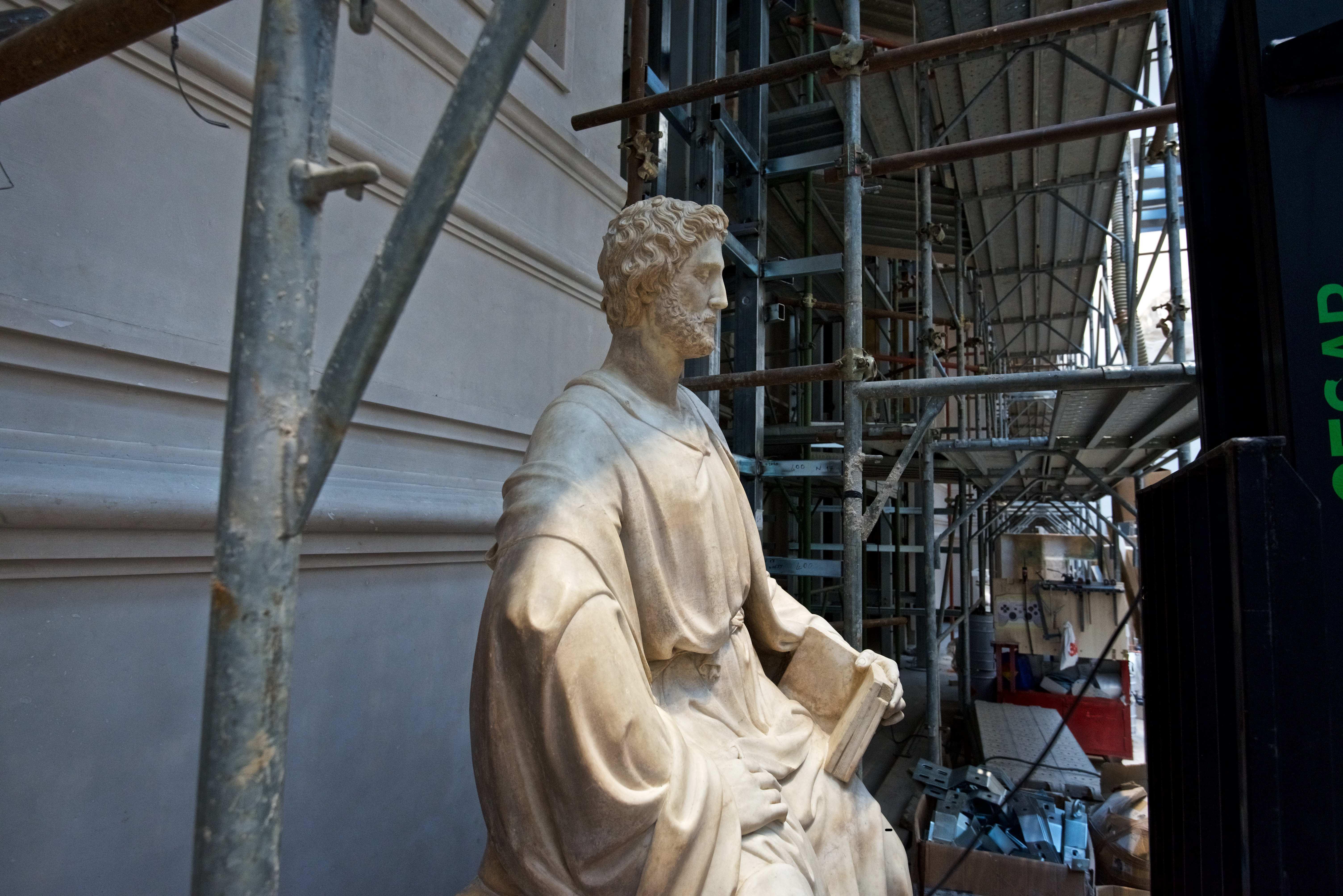 Nanni di Banco, San Luca, allestimento del nuovo Museo dell'Opera del Duomo Firenze foto Opera del Duomo / Claudio Giovannini
