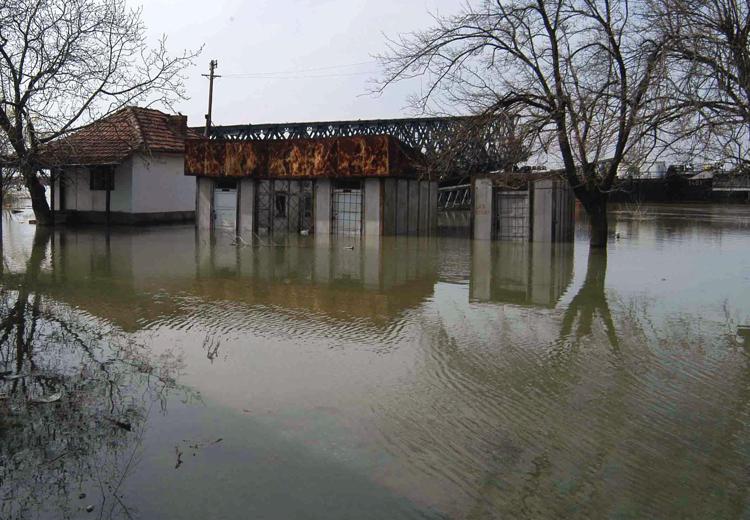 Ambiente: Geologi, in piazza per spiegare rischi alluvioni frane e allagamenti