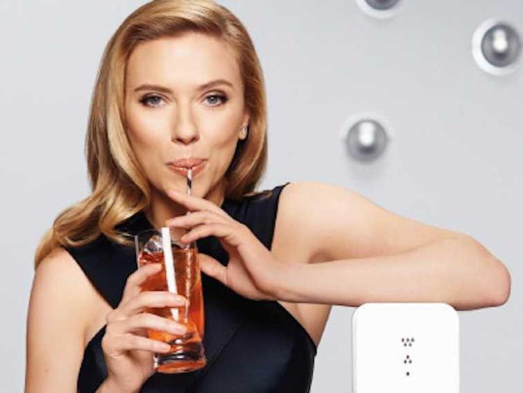 Scarlett Johansson nello spot della Sodastream
