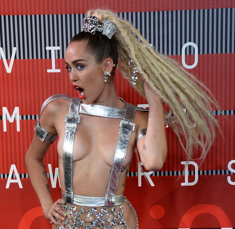 2015 MTV VIDEO MUSIC AWARDS : MILEY CYRUS (Foto Infophoto) - INFOPHOTO