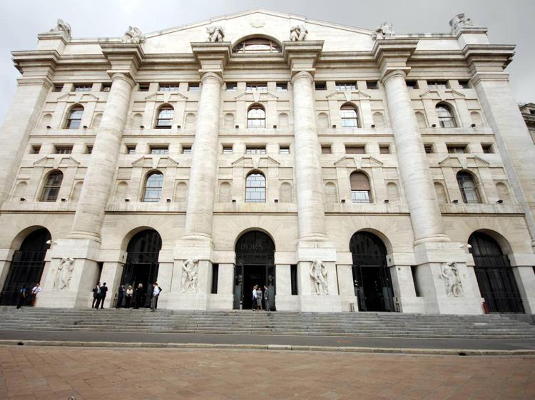 La sede della Borsa di Milano (Infophoto)