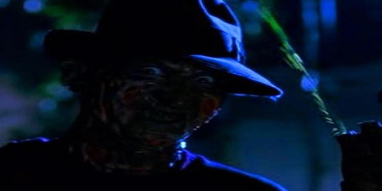 Robert Englund nei panni di Freddie Krueger in 'Nightmare - Dal profondo della notte'