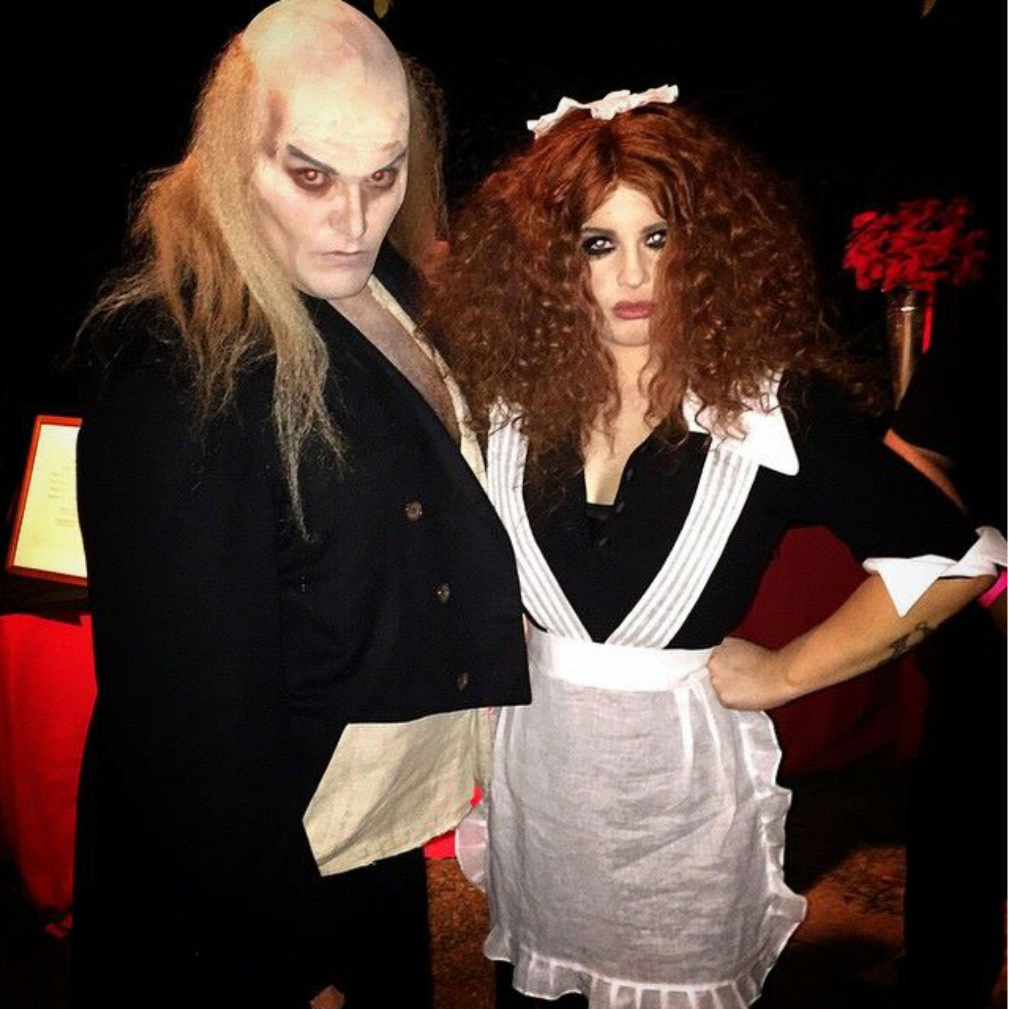 Kelly Osbourne è l'ambigua domestica Magenta accanto suo 'fratello' 'Riff Raff', personaggi iconici del cult movie 'The Rocky Horror Picture Show' (foto da Facebook)