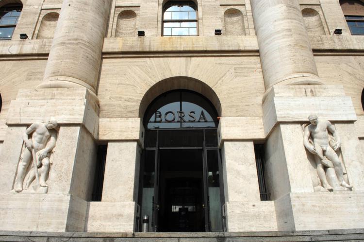 Palazzo Mezzanotte, sede della Borsa di Milano - (Infophoto)