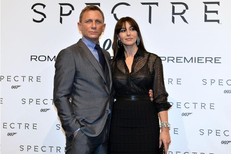 Daniel Craig e Monica Bellucci alla prima italiana di 'Spectre' ieri a Roma (foto Afp) - AFP
