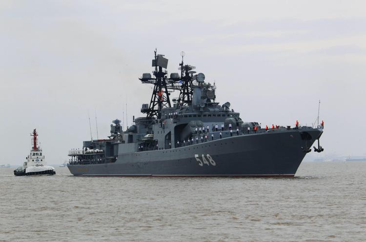La nave militare russa Ammiraglio  Panteleyev (Foto Xinhua)