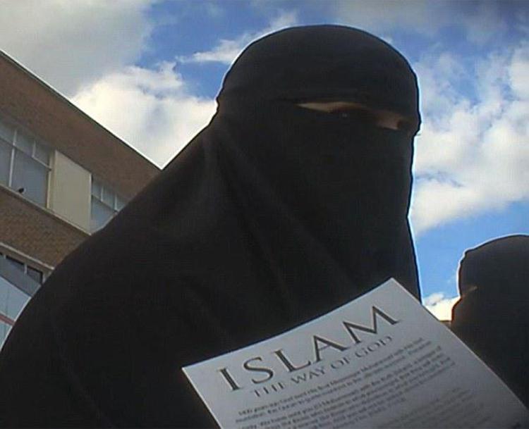 Cellula segreta di jihadiste scoperta a Londra, 