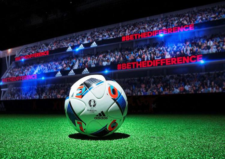 Il pallone adidas 'Beau Jeu' per Euro 2016