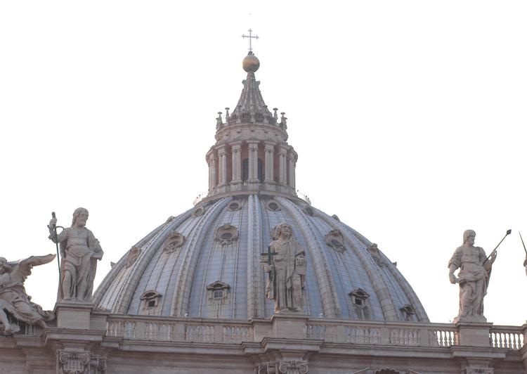 Vaticano: codice penale, fino a 8 anni di carcere per divulgazione documenti