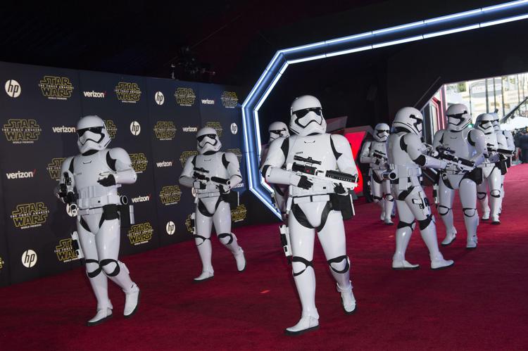 Il red carpet della prima di 'Star Wars: Episodio VII' a Los Angeles (Afp) - AFP