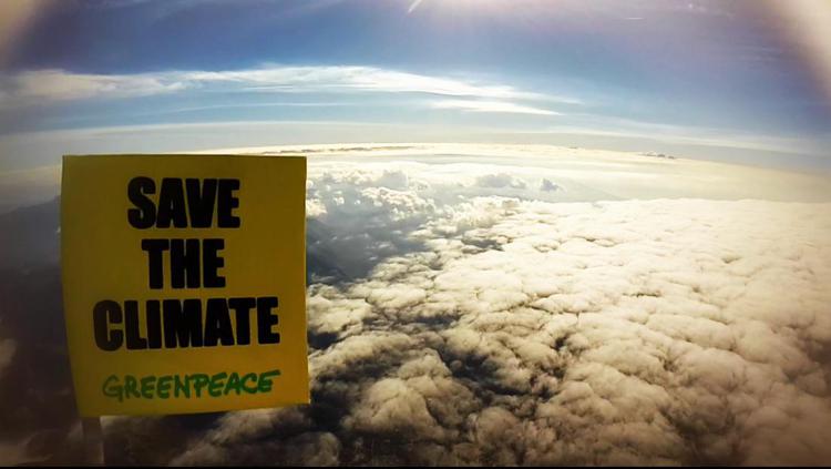 Clima: 'Save the climate' pallone-sonda Greenpeace lanciato nella stratosfera