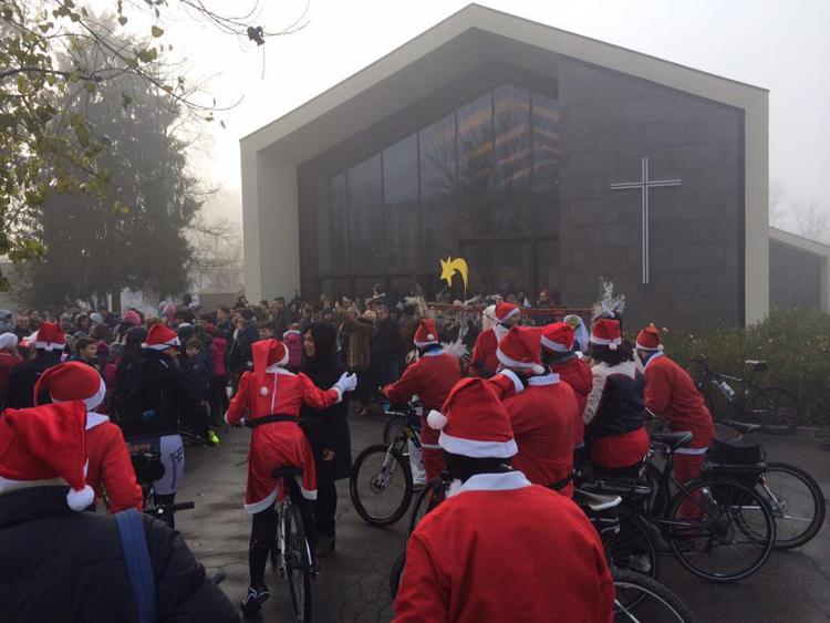 Natale: nella bassa modenese 70 Babbi in bicicletta per beneficenza
