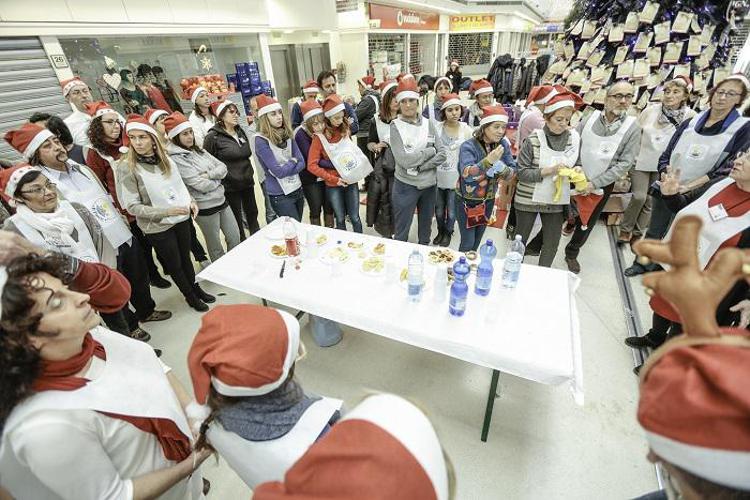 I volontari di 'Un Natale per chi è solo' 2014 