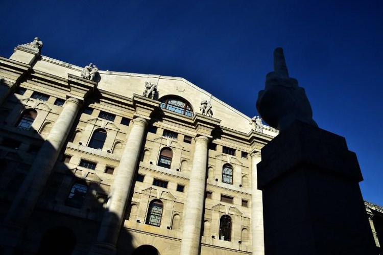 Borsa, europee chiudono miste, Milano giù con Telecom e Mediaset - (AFP)