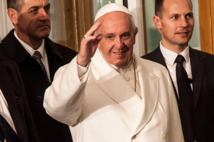 Francis appeals for Christians in the Middle East