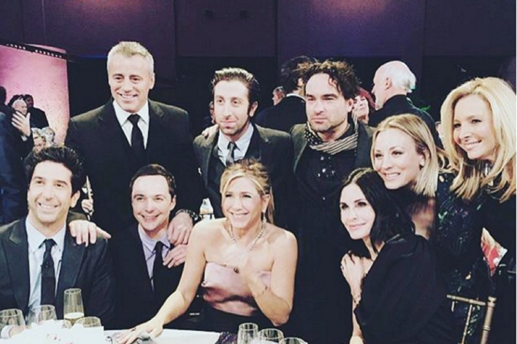 Il cast di Friends e di Big Bang Theory/Instagram