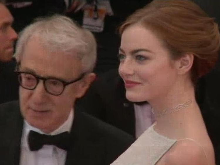 Emma Stone insieme a Woody Allen (Afp) - AFP