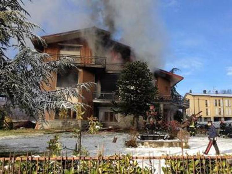 Reggio Emilia, esplosione in casa per fuga di gas: gravissima anziana