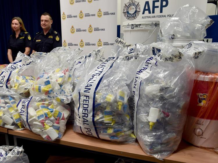 Milano: droga in scatola di cioccolatini, arrestato spacciatore