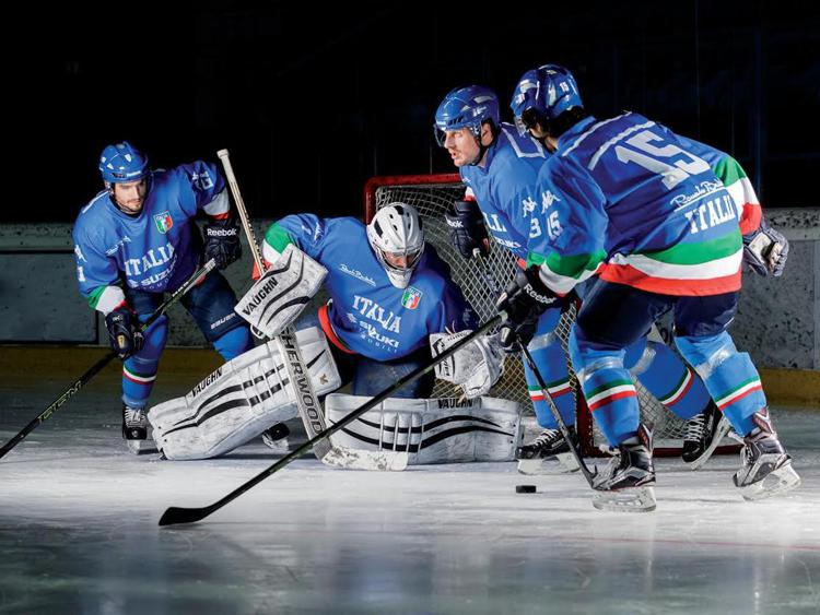 Le maglie sportive disegnate da Renato Balestra per la Nazionale italiana di hockey sul ghiaccio