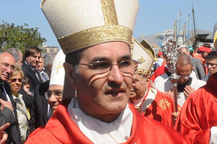 Il vescovo, monsignor Carmelo Cuttitta (FOTOGRAMMA) - (FOTOGRAMMA)