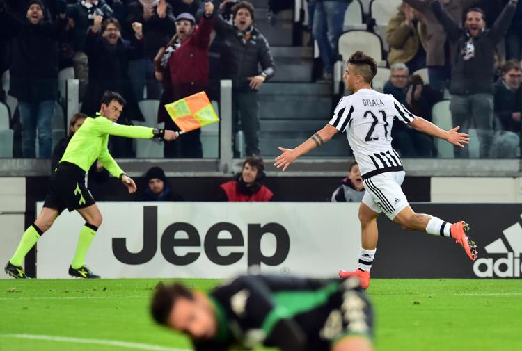 Dybala esulta dopo il gol realizzato contro il Sassuolo (Afp) - AFP