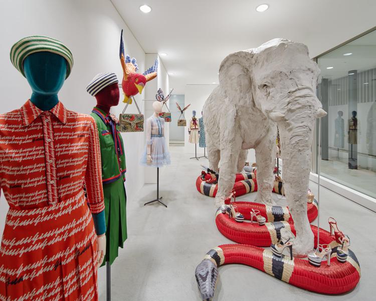 Gucci in Giappone per una nuova installazione nella Elephant Room del Dover Street Market di Ginza
